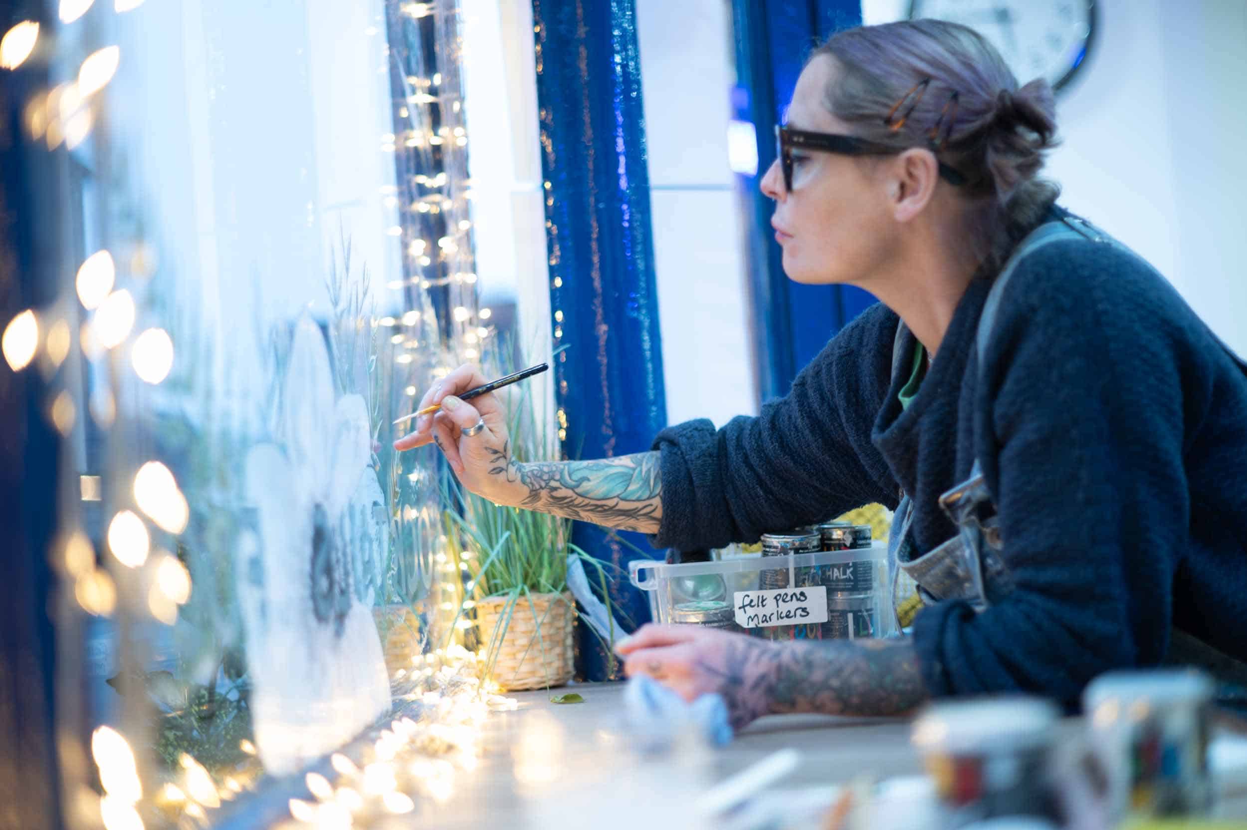 shop window illustration artist